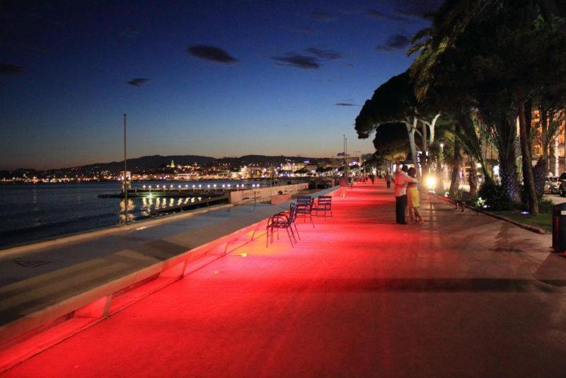 Romantic And New Apartment In The Famous Rue Meynadier In The Supercentre Of Cannes Luaran gambar